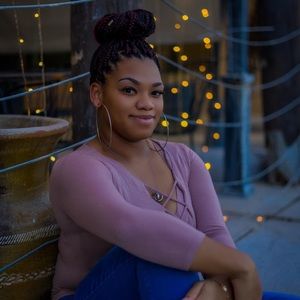 Meet your Posher, Janiya